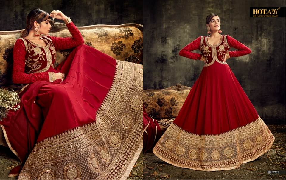 217400352_299999175210479_8565614353578130656_n