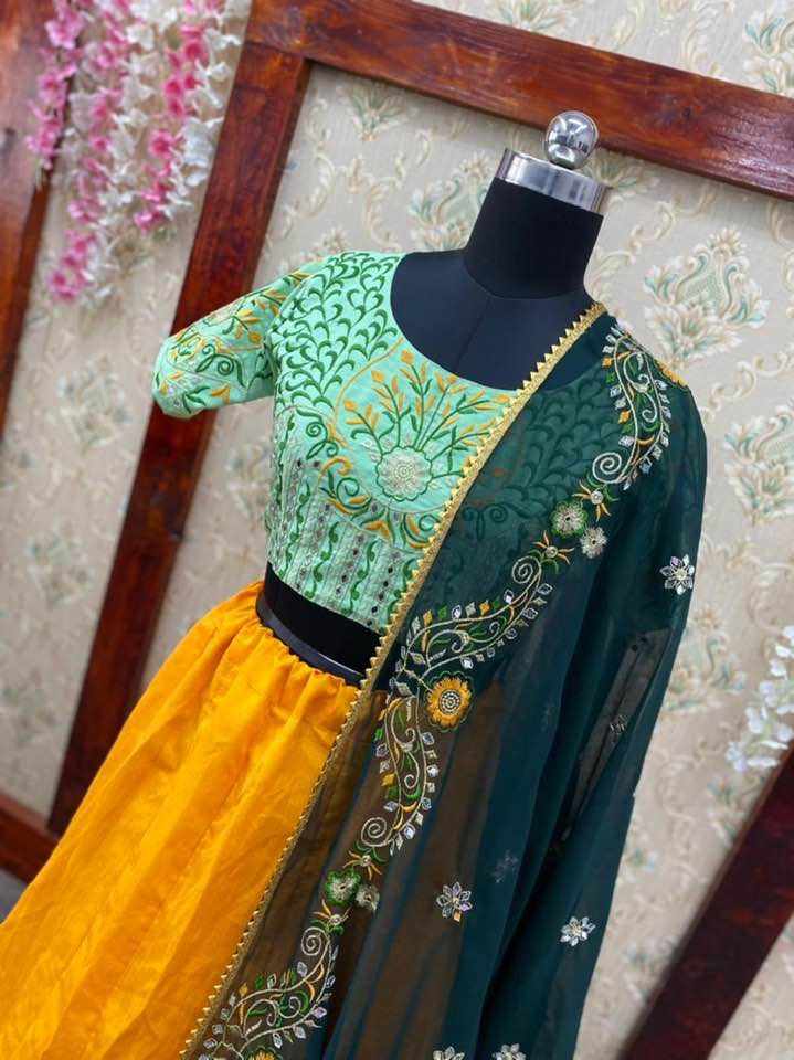 239183204_325404852669911_1867722419296894596_n